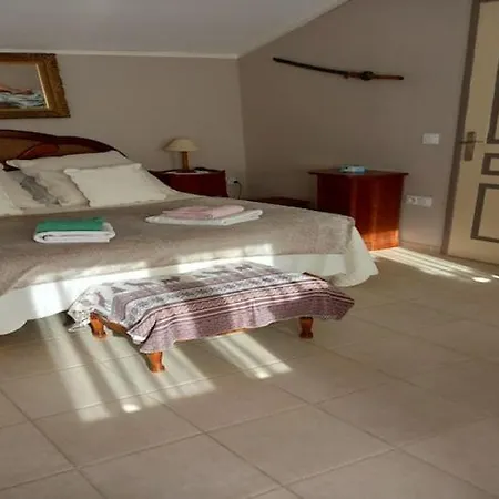 Charming Town Centre House With Garden Holiday home